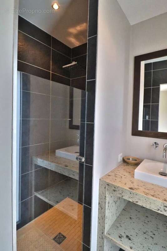 Maison à VERRIERES-LE-BUISSON