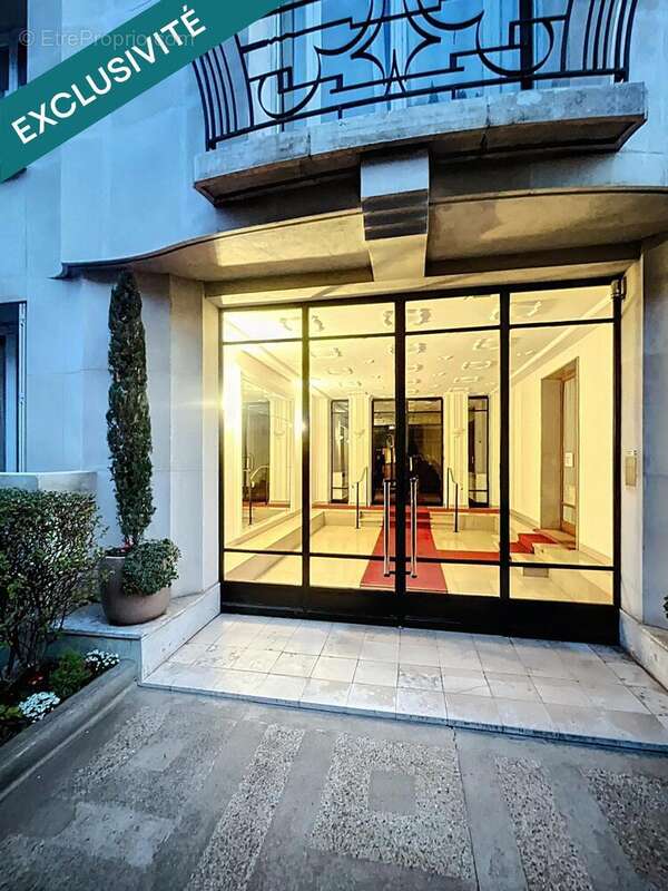 Photo 2 - Appartement à PARIS-16E