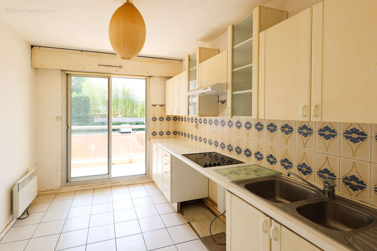 Cauderan - t3 avec ascenseur balcon et parking - photo 7