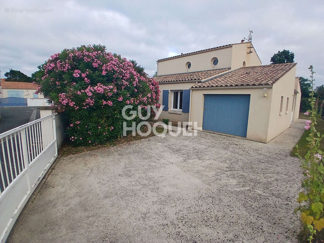 Maison de standing, 9 pièces, 5ch, 165m2, la cotiniere - photo 3