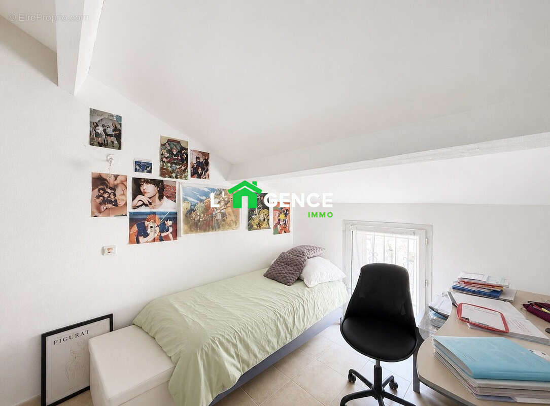 Appartement 81 m² à Istres  - photo 5