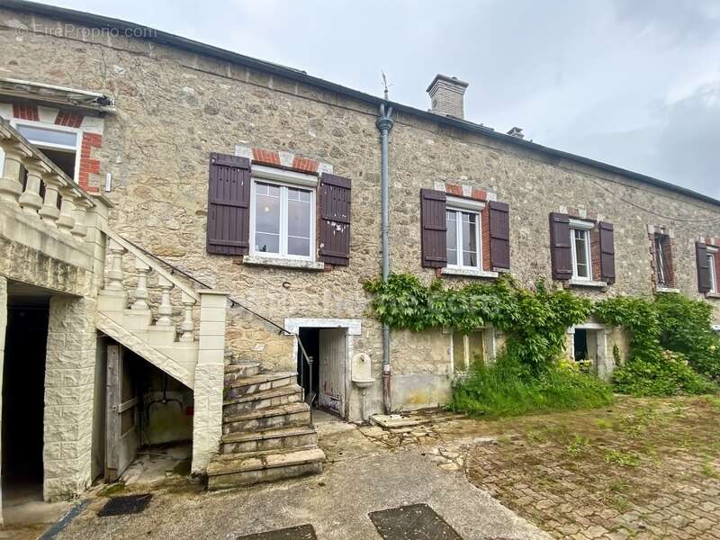 Maison à SERVAL