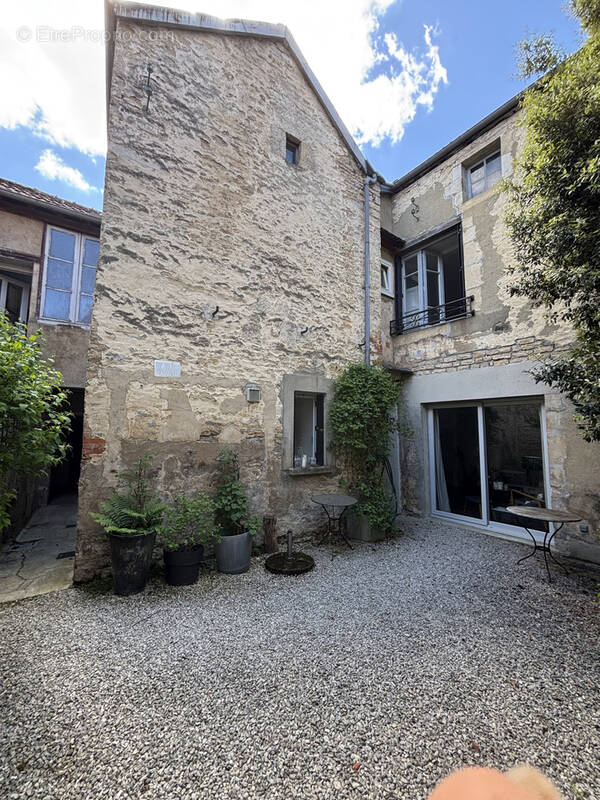 Maison à CHATILLON-SUR-SEINE