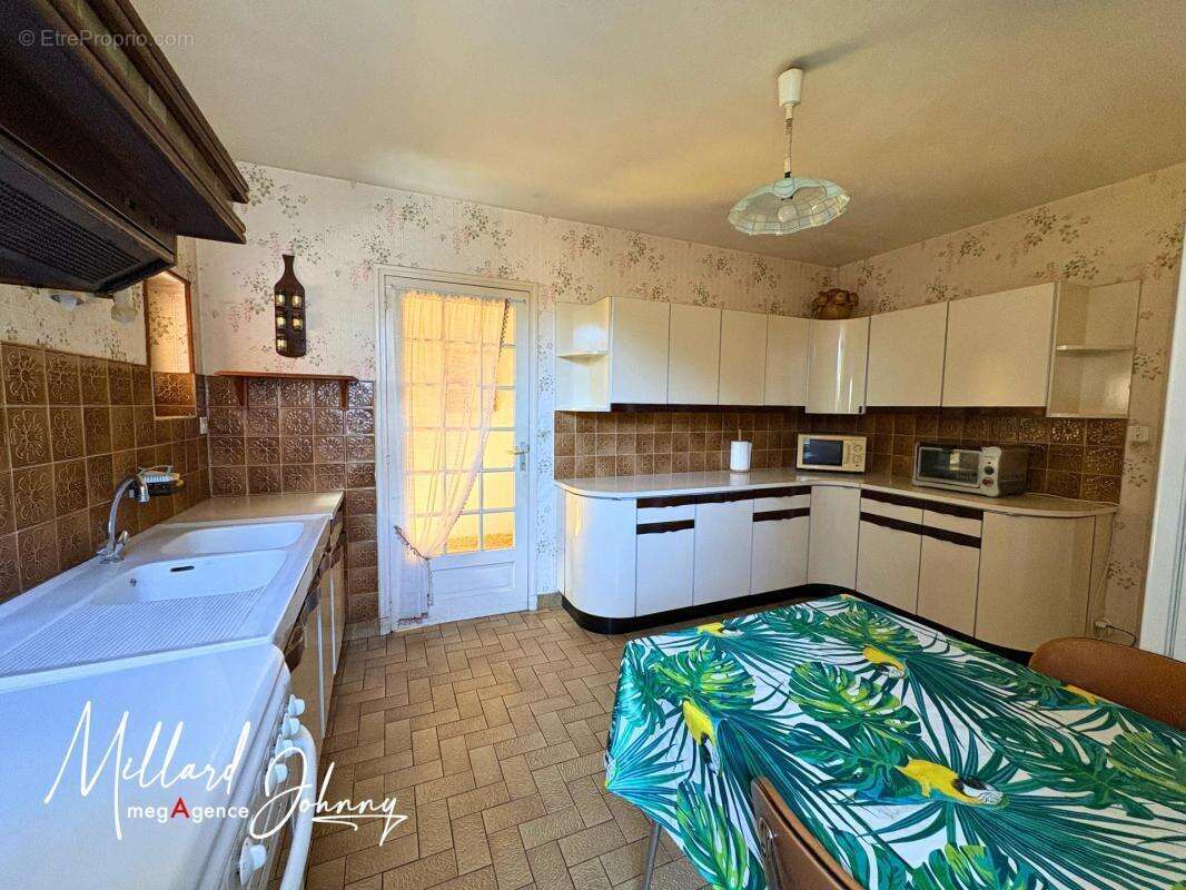 Maison à MONTCEAU-LES-MINES