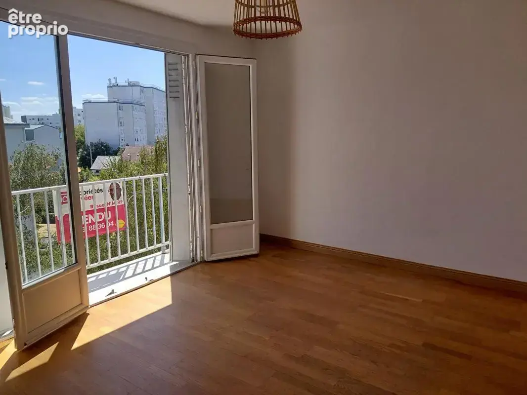 Appartement  4 pièce(s) - photo 2