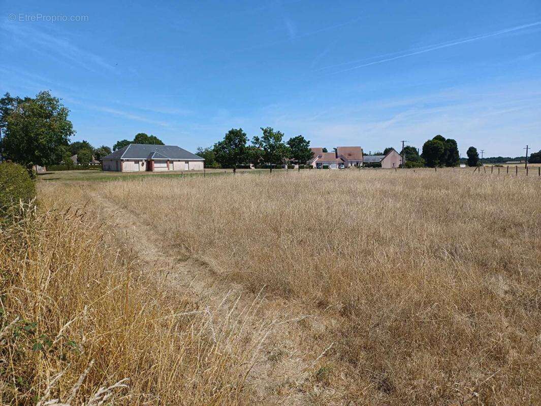 Terrain à BRETEUIL