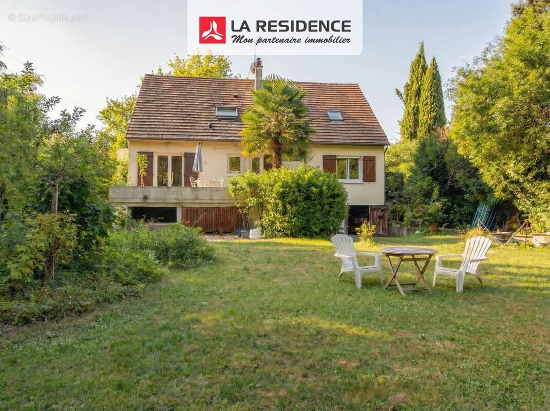 Maison à VAUX-SUR-SEINE