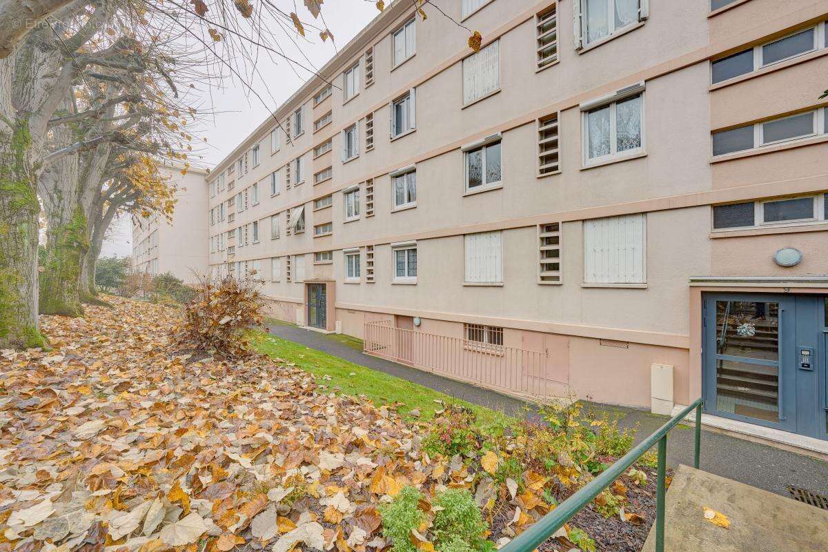 Appartement à CROSNE