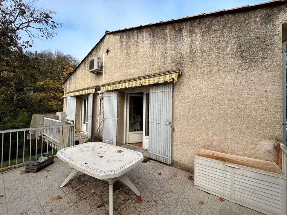 Appartement à GREOUX-LES-BAINS