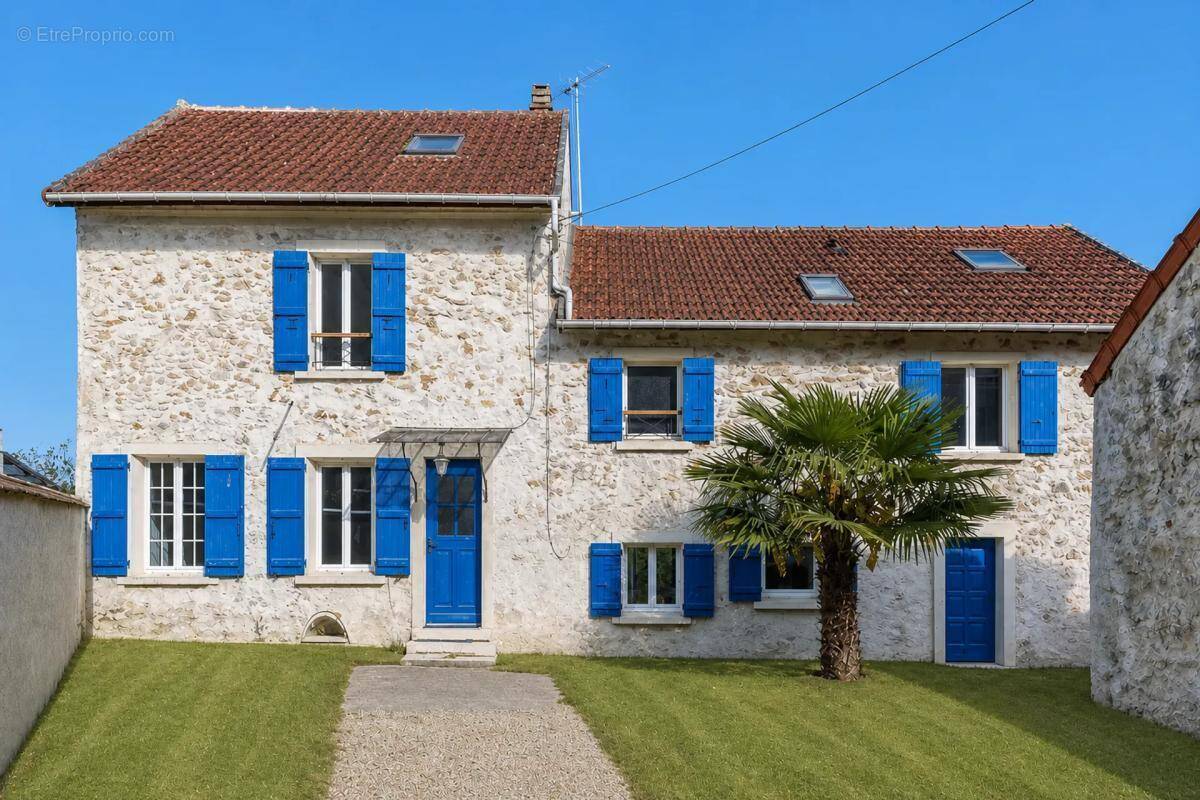 Maison à FUBLAINES