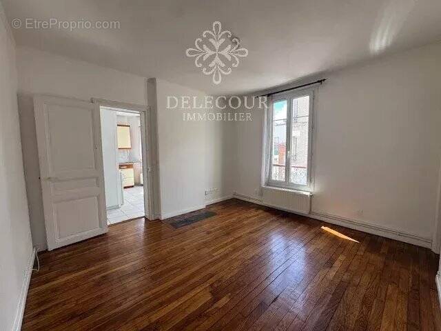 Appartement à MONTROUGE