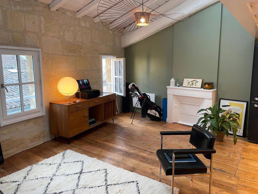 Appartement à BORDEAUX