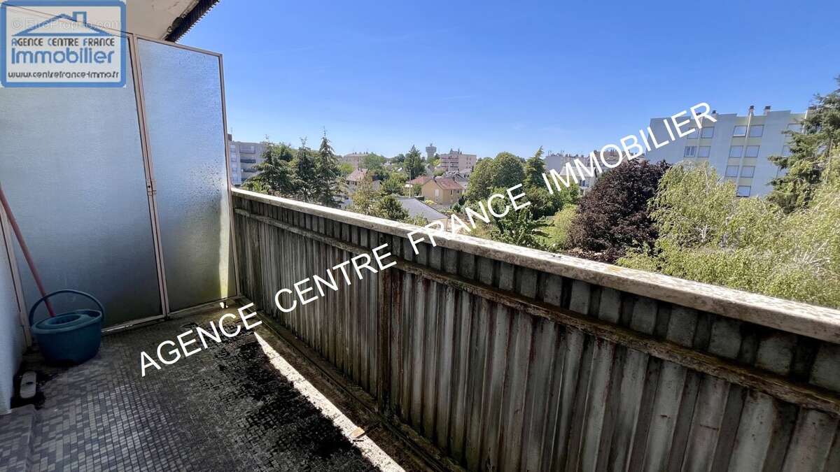 Grand appartement 3 pièces,de 94,m²  avec ascenseur, balcon, garage et cave - photo 9