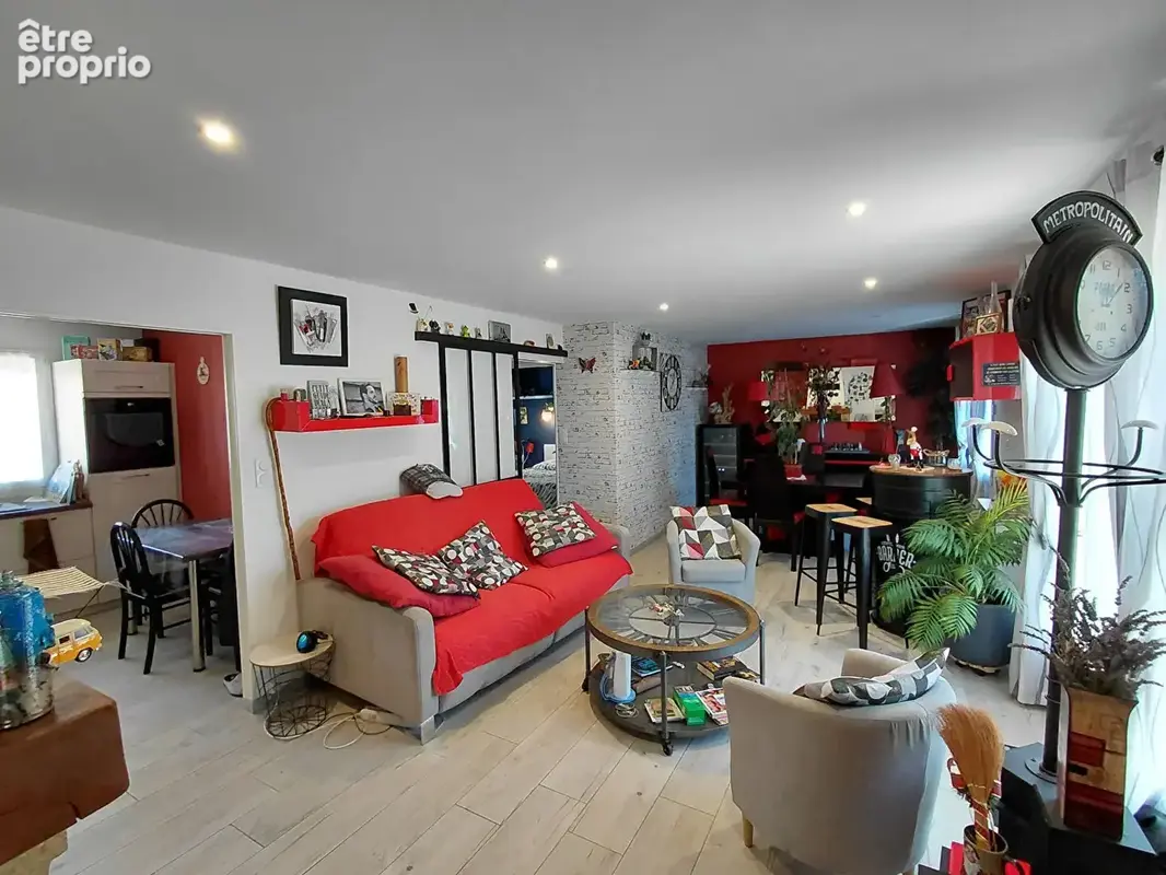 Maison centre ville de challans ! 85 m² hab +  17 m² studio ! - photo 4