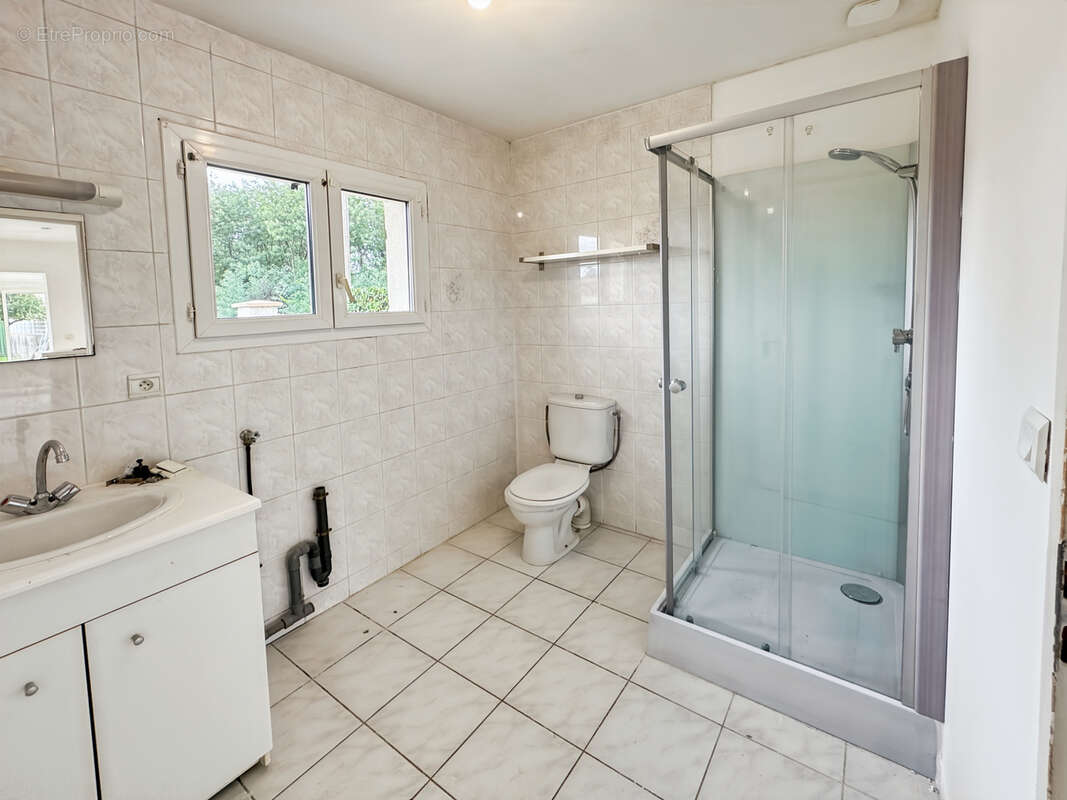 Maison à PAREMPUYRE