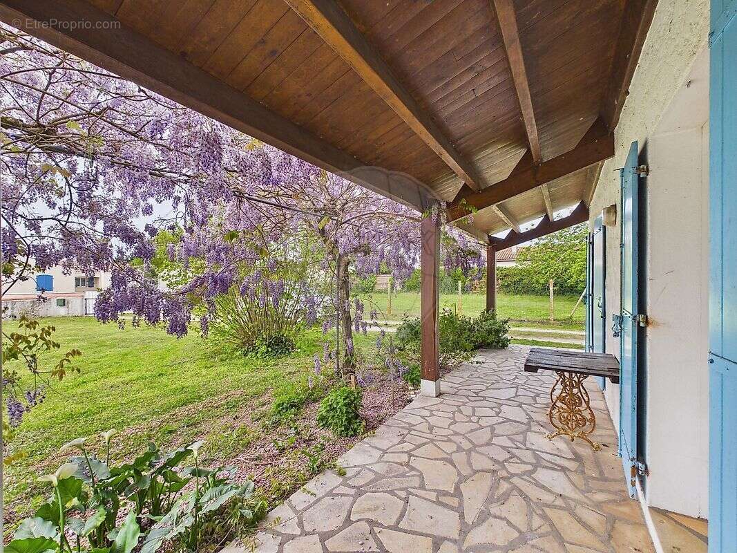 Maison à LES MATHES