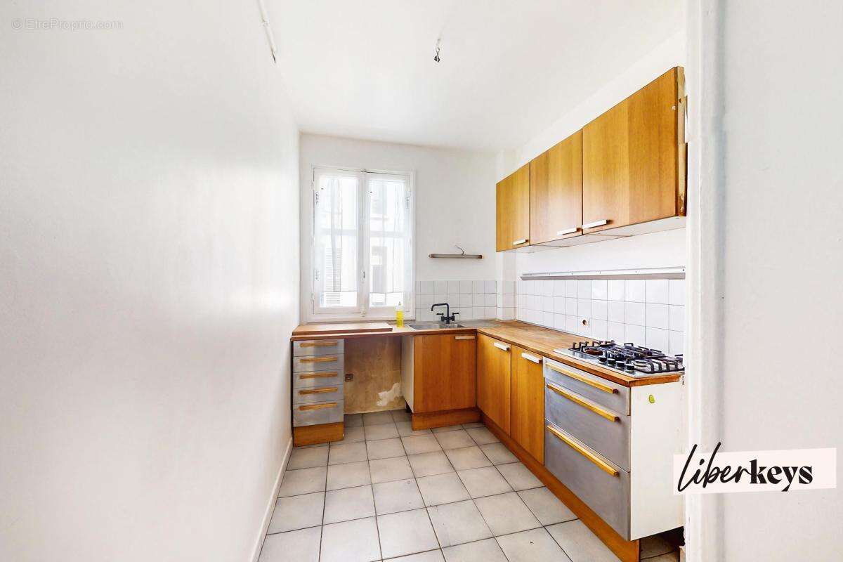 Appartement à PARIS-18E