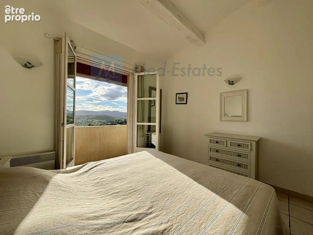 Élégante maison de village avec terrasses et vues panoramiques – Grimaud - photo 12