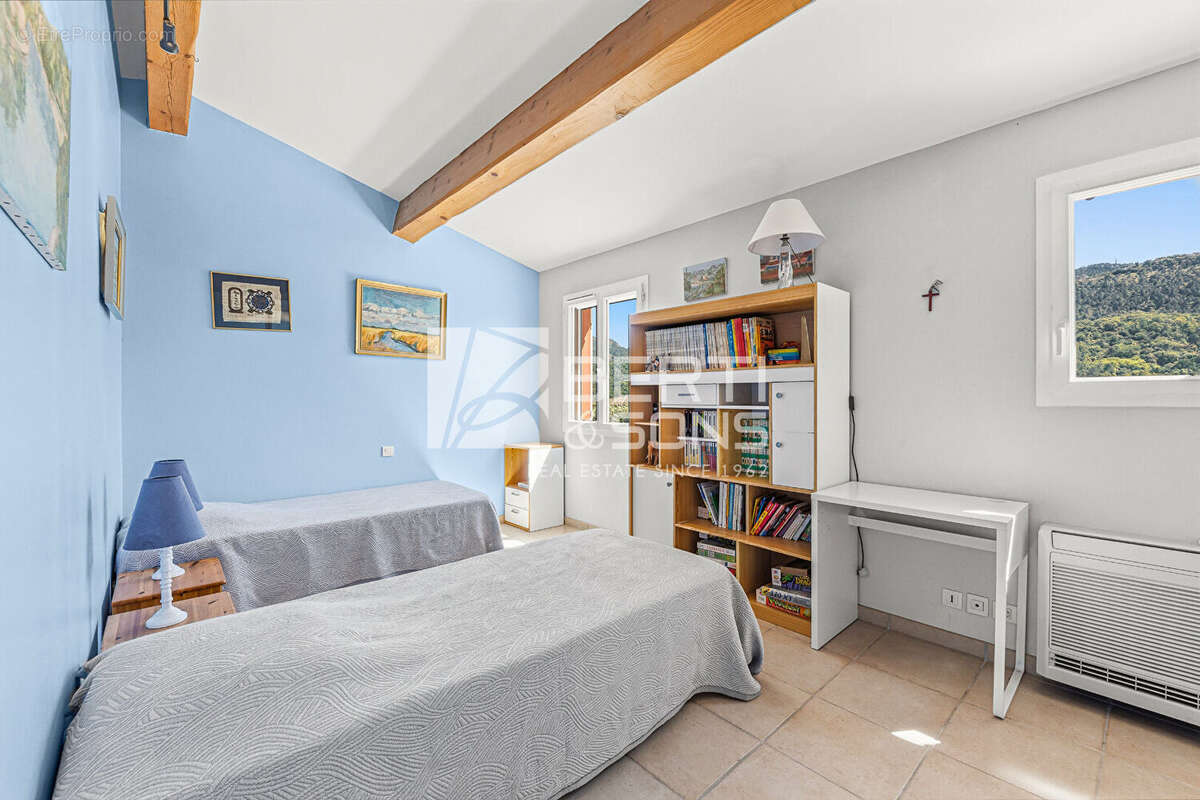 Maison à LES ADRETS-DE-L'ESTEREL