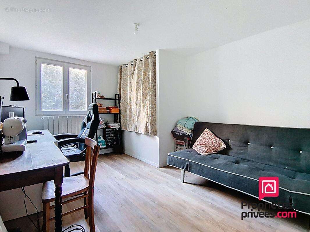 Maison 146m2 avec 2 accès indépendants, Double habitation, Fort potentiel locatif ,1500 m² terrain Mazaugues  83136 - photo 12