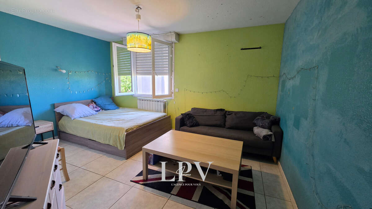 Maison familiale de 184 m2 avec garage, piscine et terrasse plein sud   Lavérune - photo 8