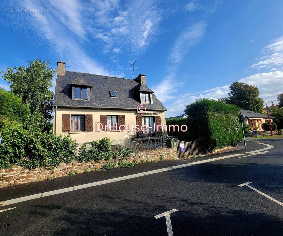 Maison à LE MINIHIC-SUR-RANCE