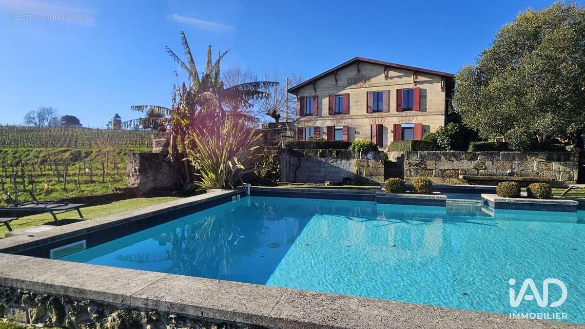 Photo 3 - Maison à BOURG