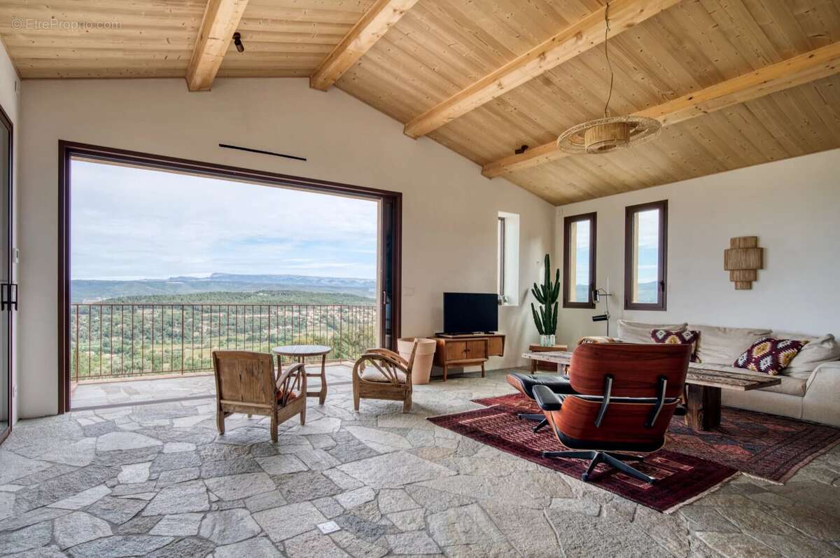 Maison 211 m² à La Cadiere-D'azur  - photo 9