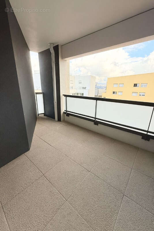 Appartement à MARSEILLE-3E