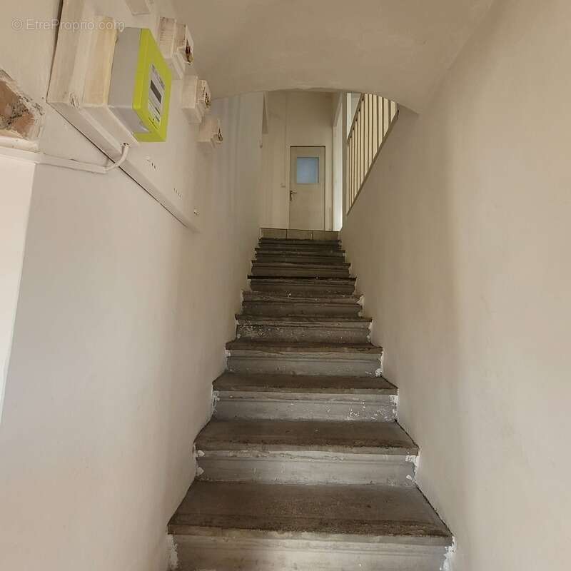 Maison à SAINT-MARTIN-DE-VALGALGUES