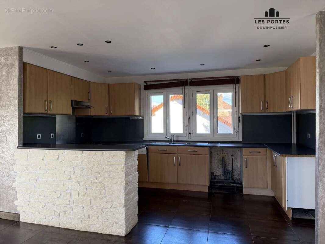 Maison à CHAMPCUEIL