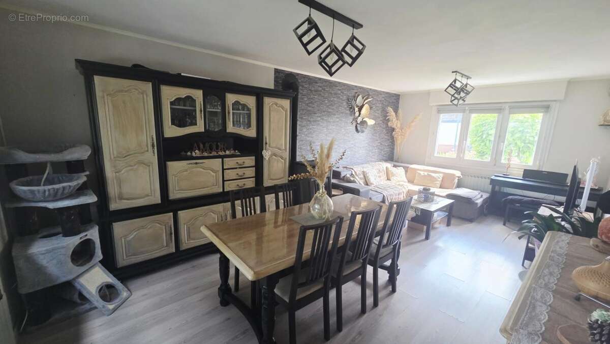 Maison à BEAURAINS