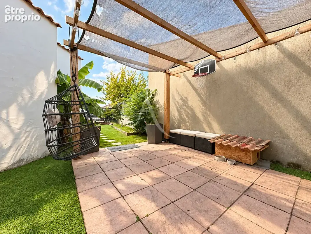 Coëx - Maison familiale avec piscine et studio indépendant - photo 10