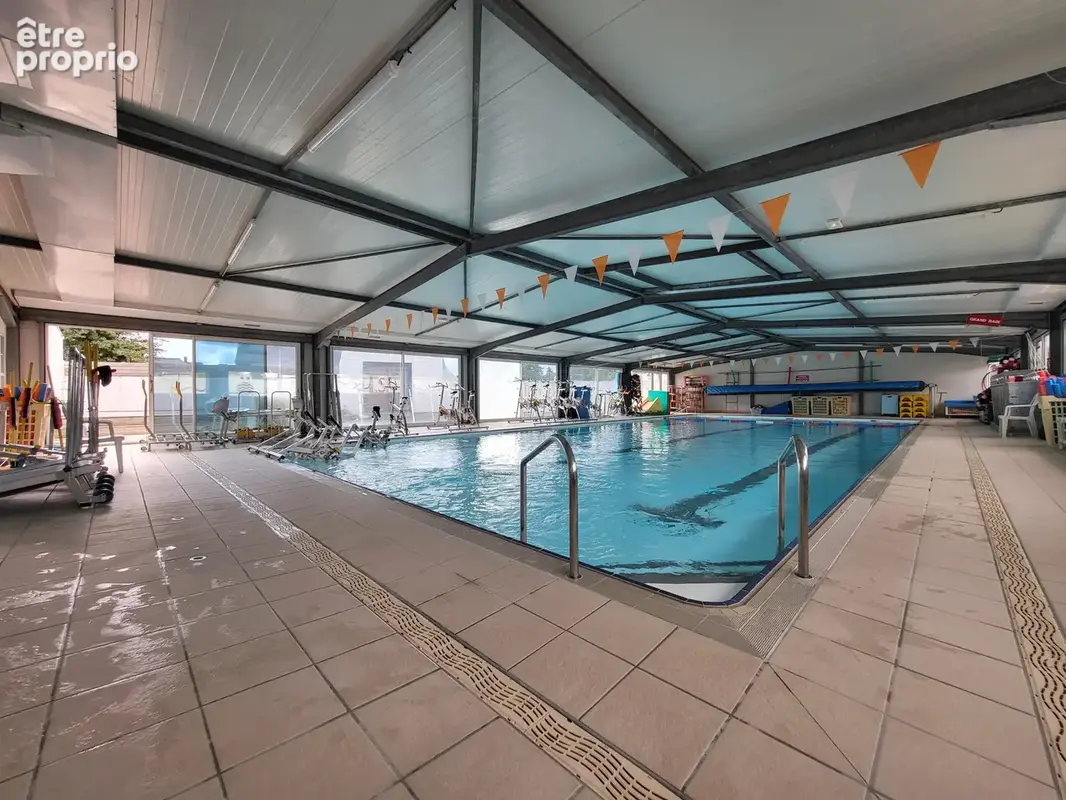 mur & fond de commerce centre aquatique piscine remise en forme - photo 2