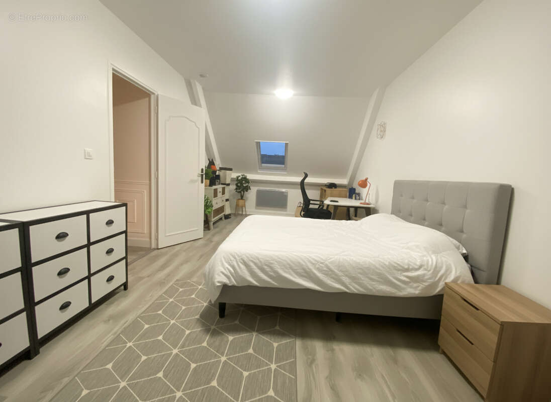 Maison à QUINCY-VOISINS