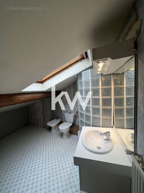 Appartement à SAINT-ETIENNE