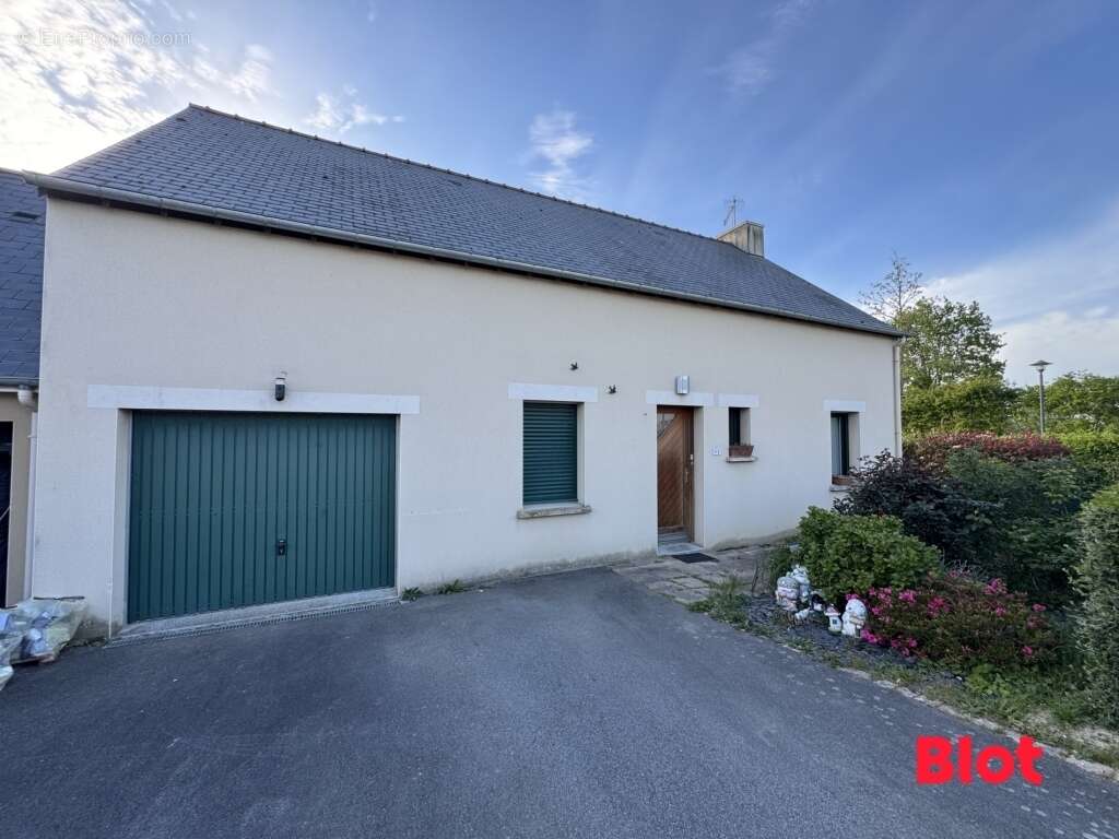 Maison 71 m² à Louvigne-De-Bais  - photo 2