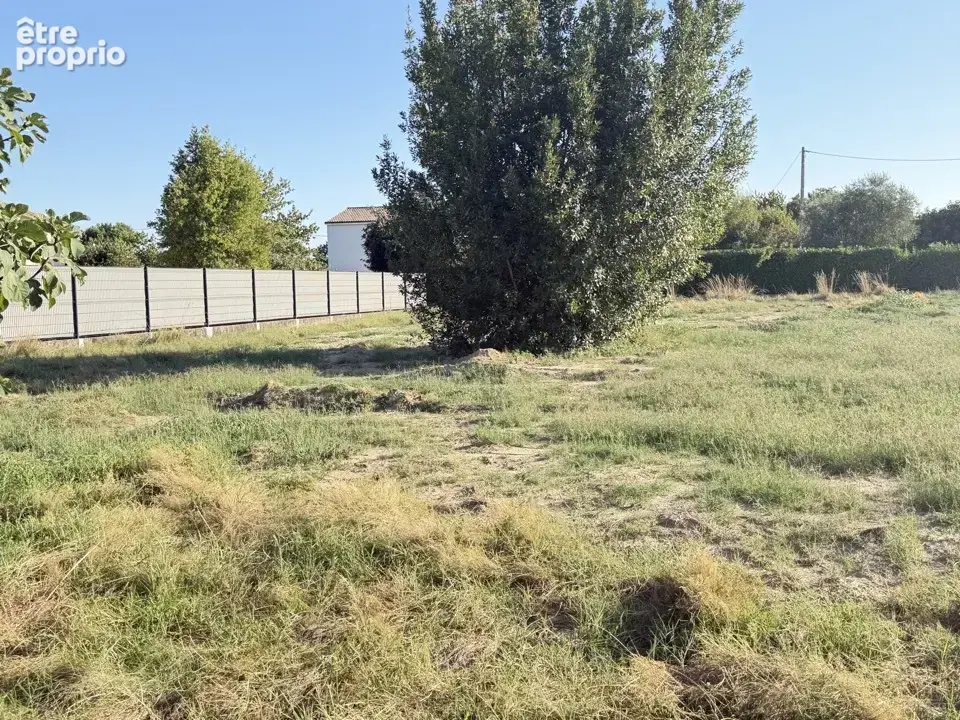 Photo Terrain à Vernet au prix de 75 000€