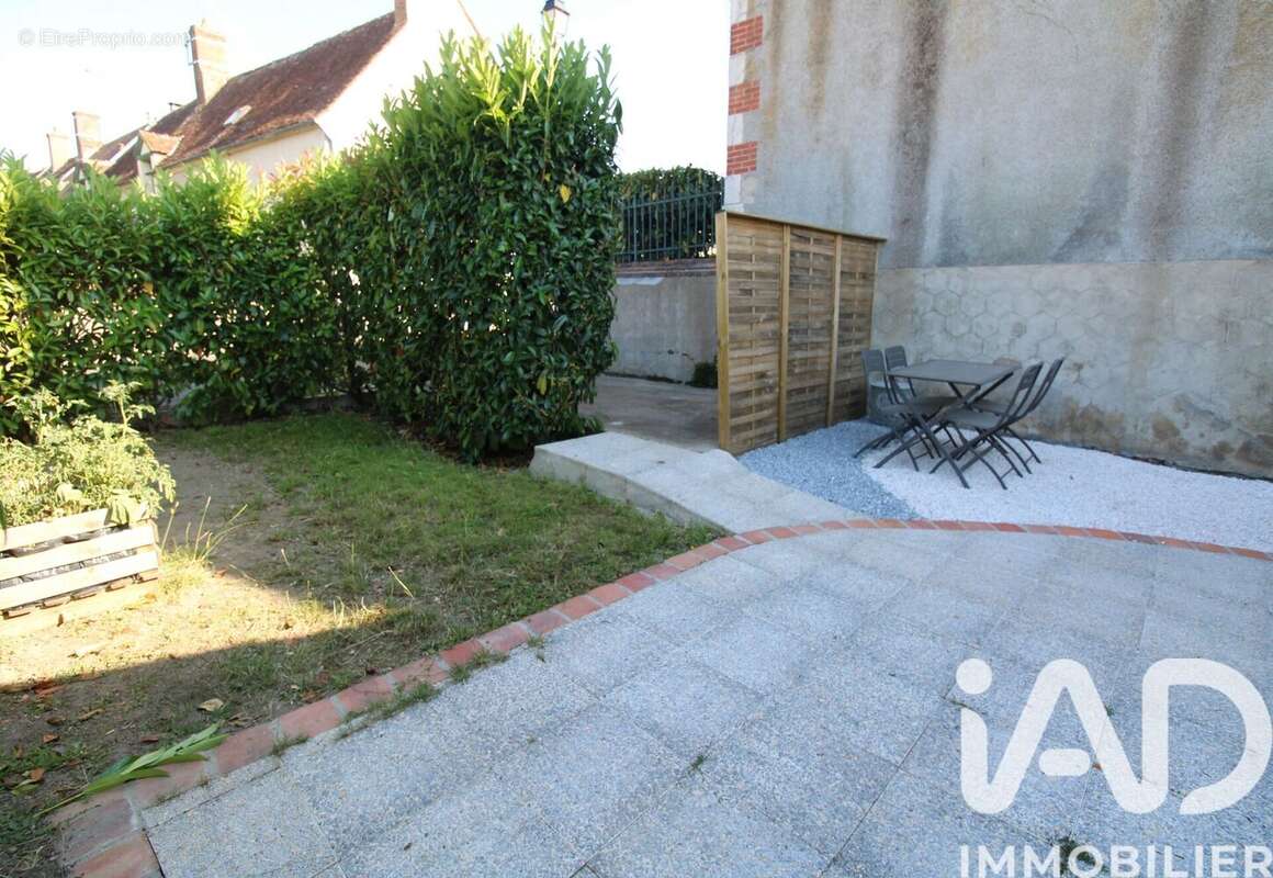 Photo 2 - Maison à DAMPIERRE-EN-BURLY