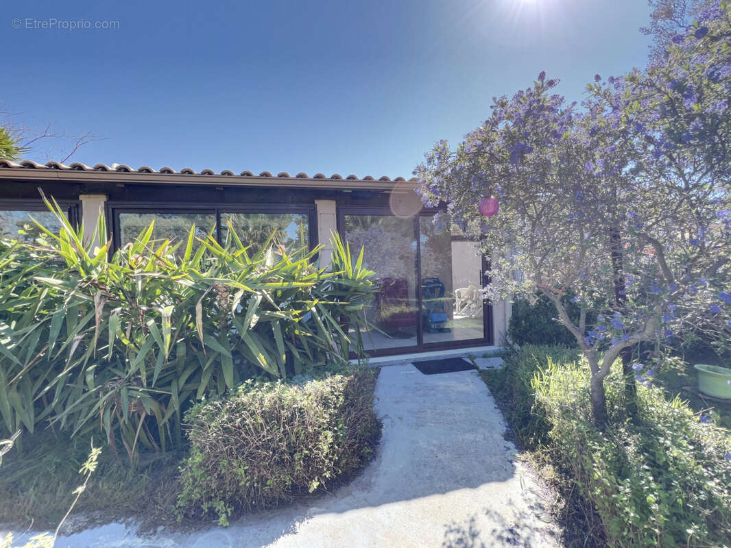 Maison à SAUSSET-LES-PINS