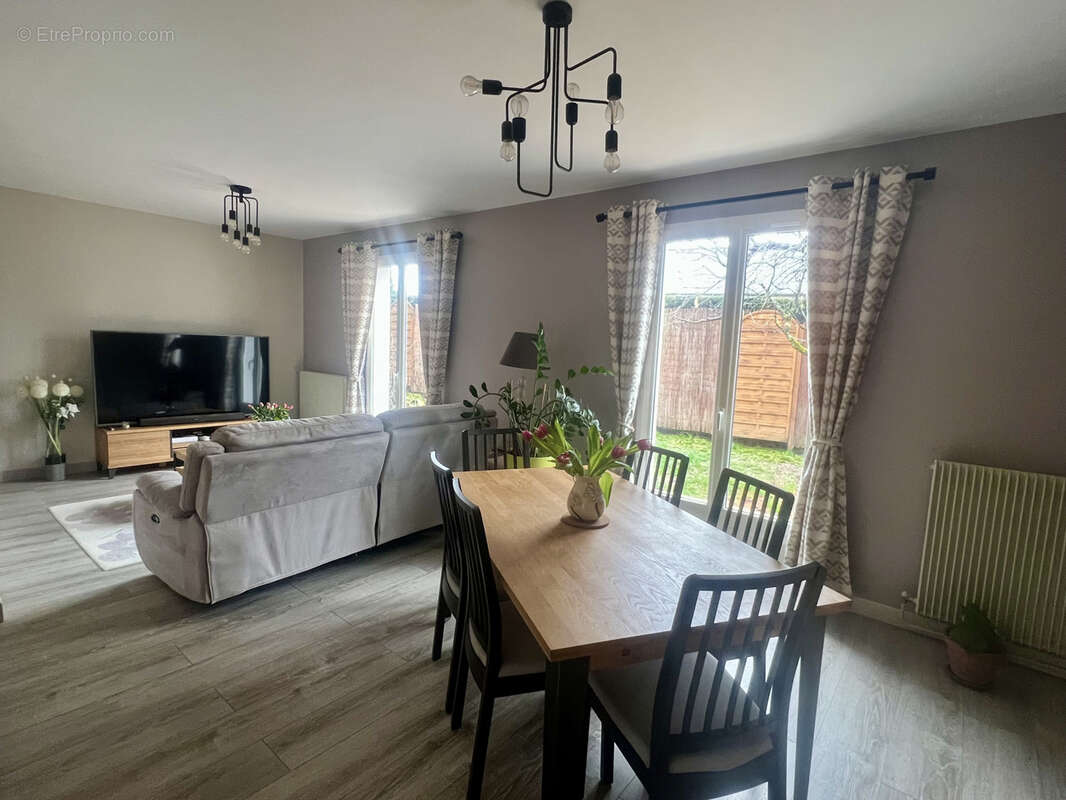 Maison à JOUE-LES-TOURS