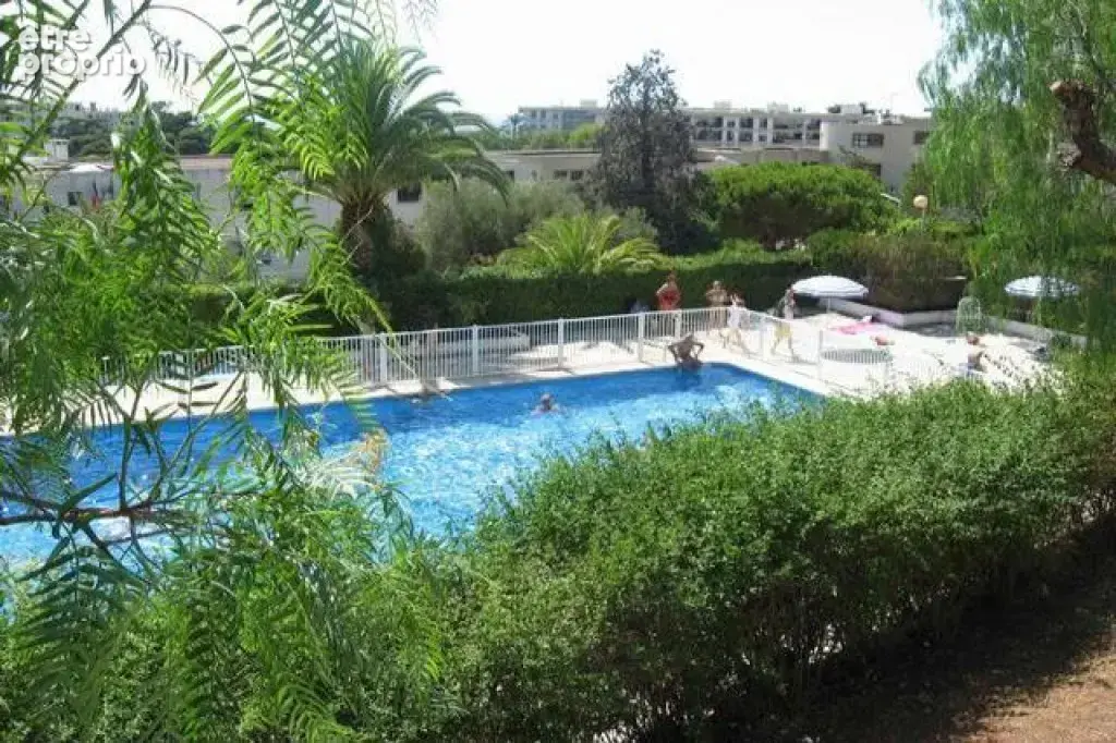NICE OUEST Napoléon III : Standing Piscine Appartement 37m2 Parking Cave Calme - photo 1
