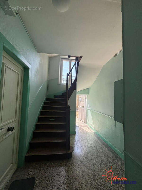 Appartement 75 m² à Reims  - photo 9