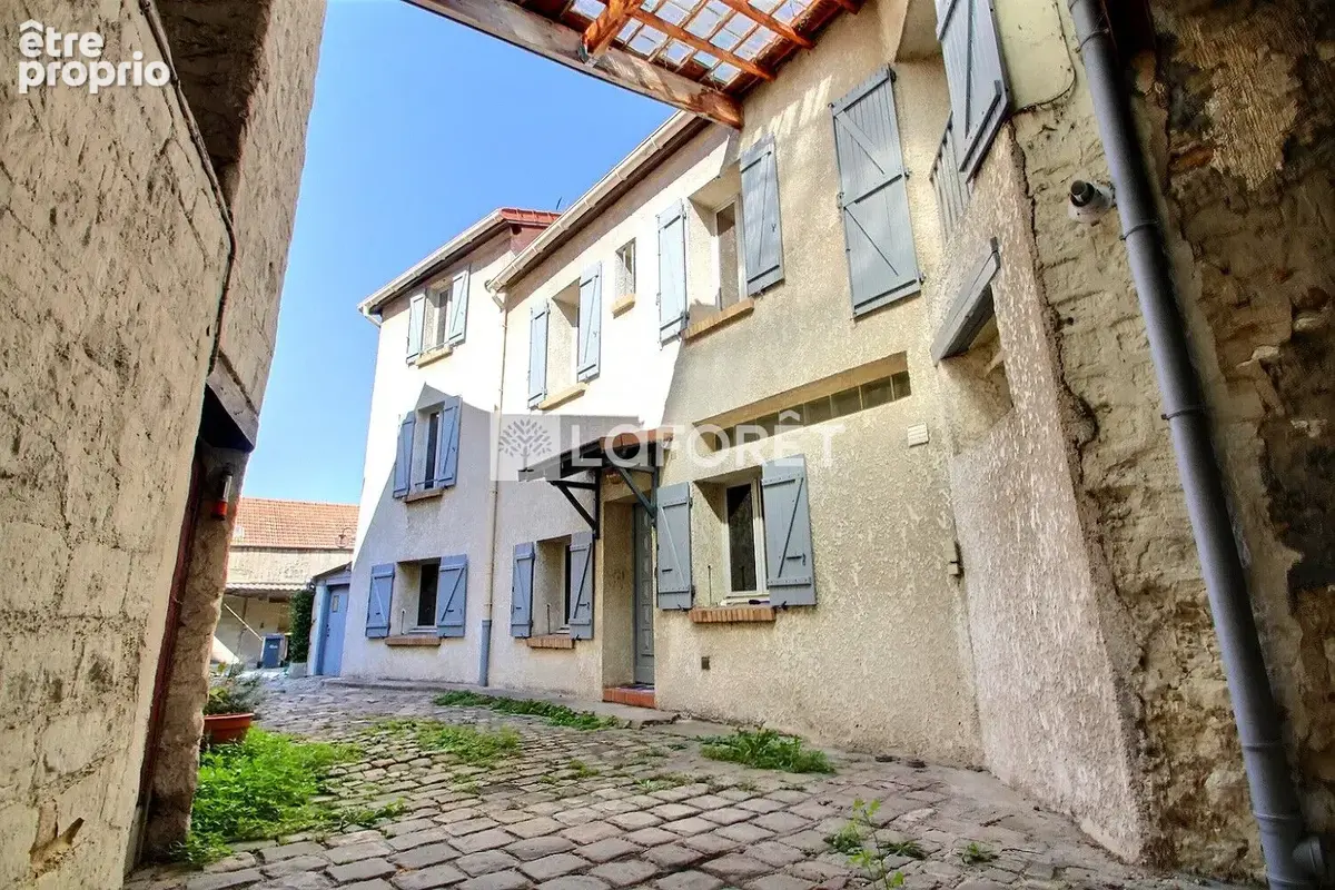 Une maison au c?ur de nanterre, à fort potentiel ! - photo 2