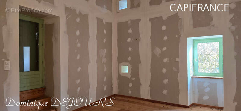 Maison à SAINT-MAURICE-EN-CHALENCON