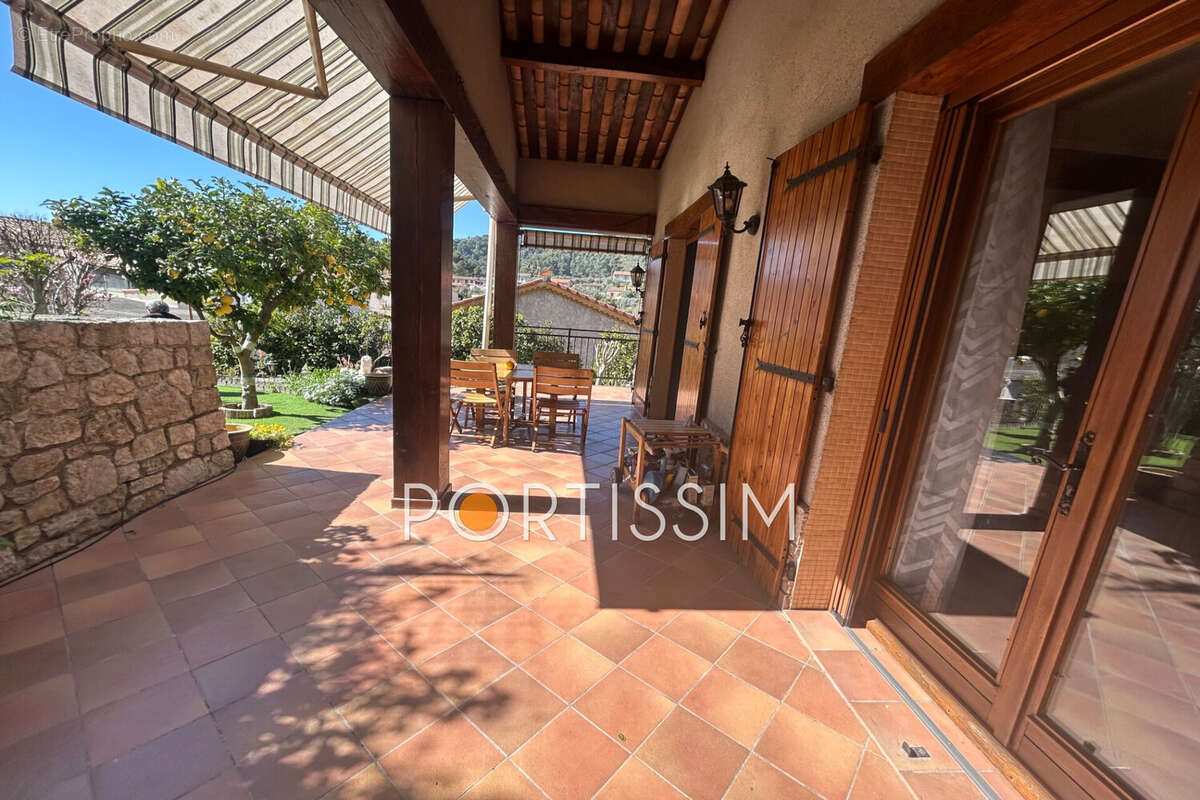 Maison à LA TRINITE