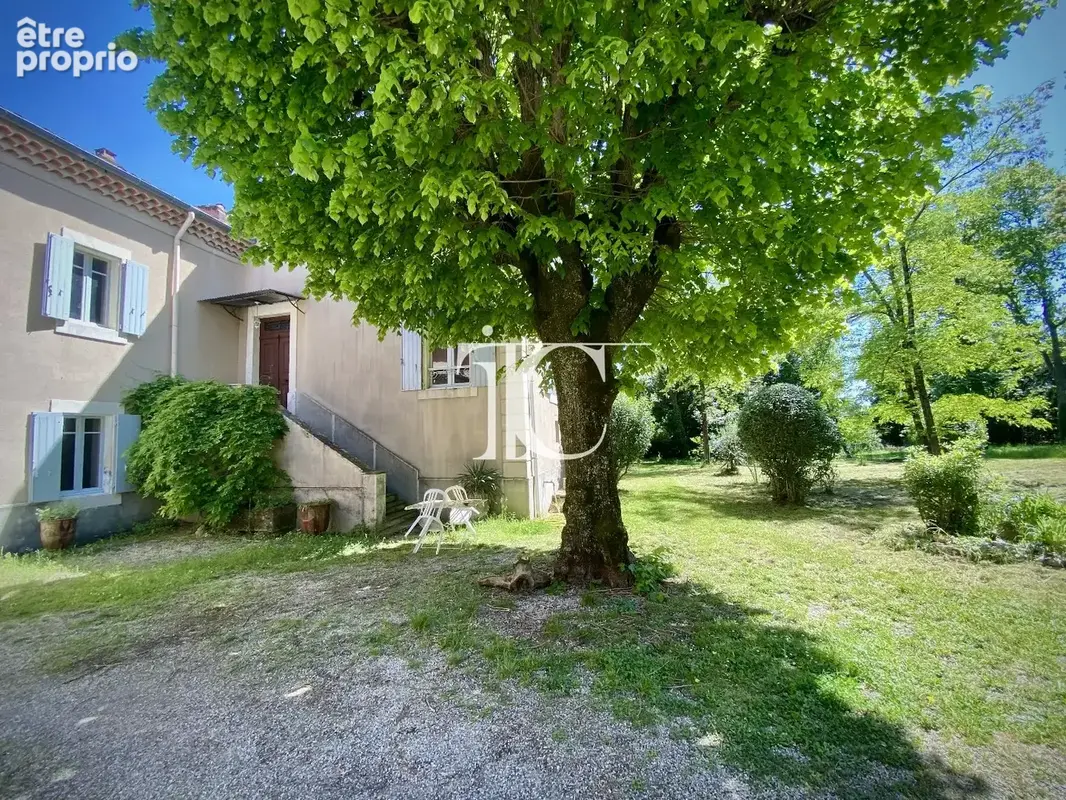 Ales en cevennes, maison de maitre 266m2 et son parc arbore 9666m2, puits, garage - photo 5