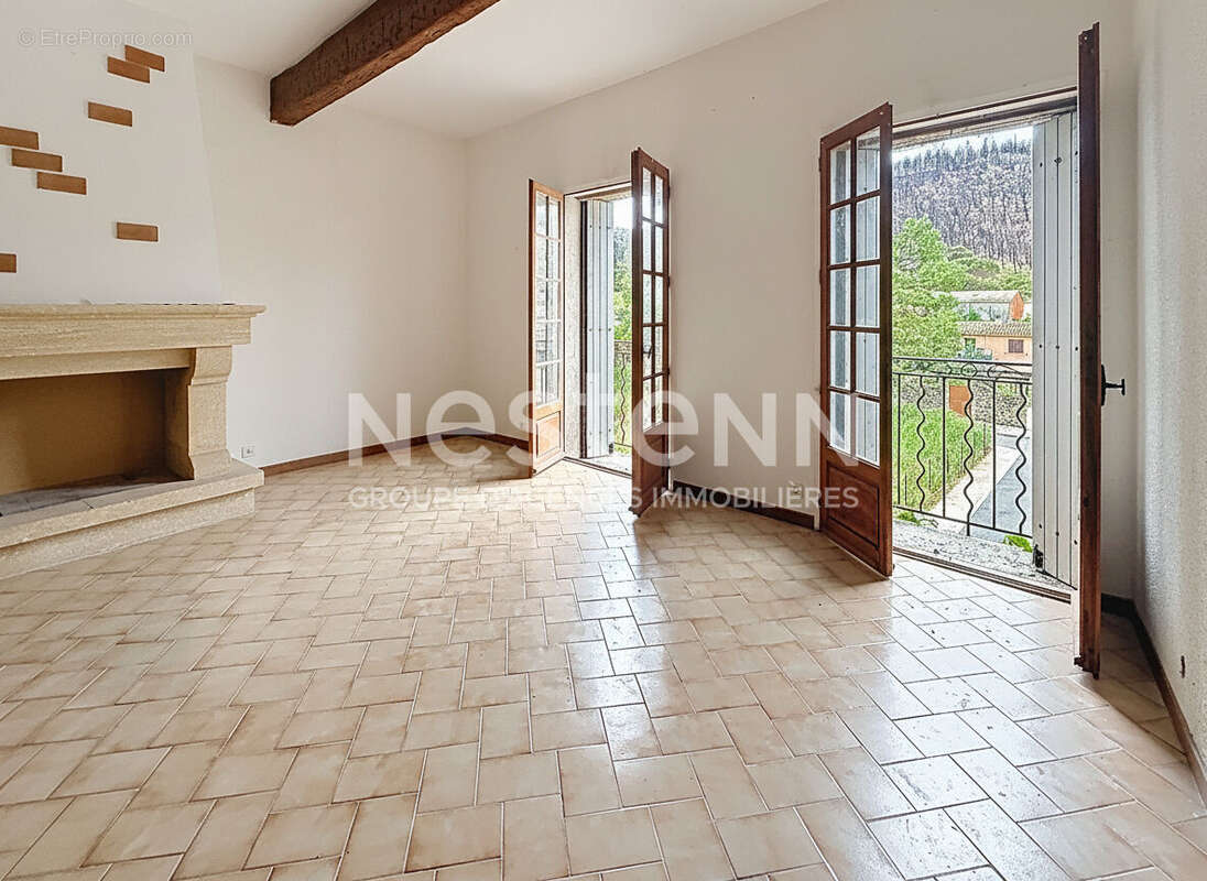 Maison à VILLESEQUE-DES-CORBIERES