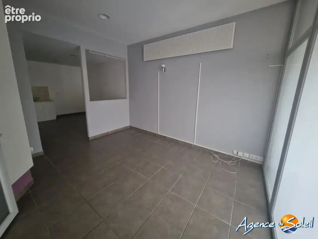 Commerce 56 m² à Lezignan-Corbieres  - photo 2