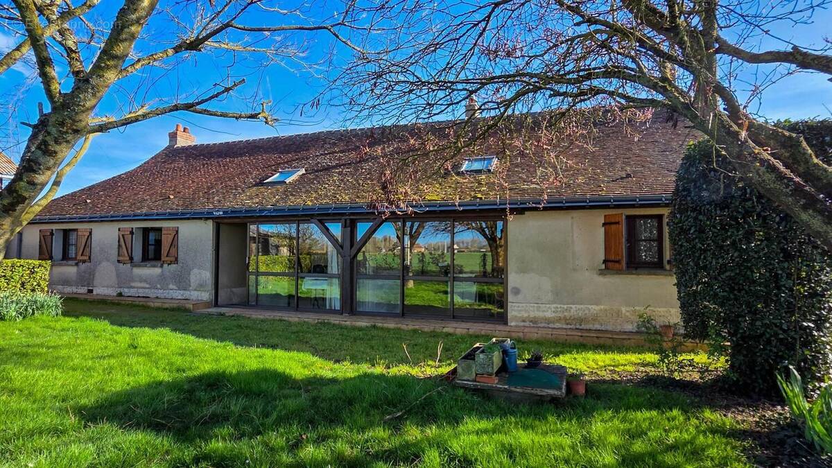 Photo 1 - Maison à NOYANT